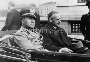 Ciano si Ribbentrop - ministrii de externe ai Italiei si Germaniei - artizanii tratatului de la Viena
