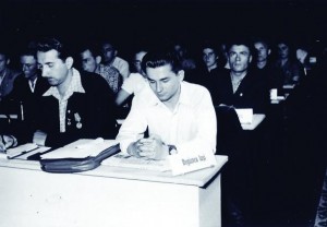 Ion Iliescu (centru), la o consfatuire a UTC, la sfarsitul anilor '50 - inceputul anilor '60
