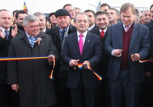 Inaugurari ale unor franturi de lucrari trambitate fara rost pe toate canalele media